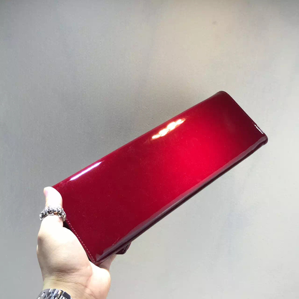 16新作 VIPセール★ルブタンコピー★PIGALLE CLUTCH☆パテントクラッチバッグ RED 1111097PK2A